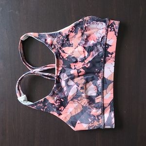 LIKE NEW LULULEMON BRA